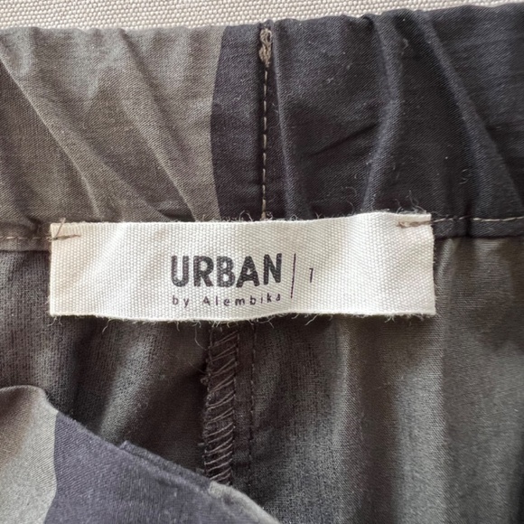 ALEMBIKA URBAN Carnevale Balloon Pants in Green/Black Dots - 1 (U.S. 6-8) - Picture 8 of 13